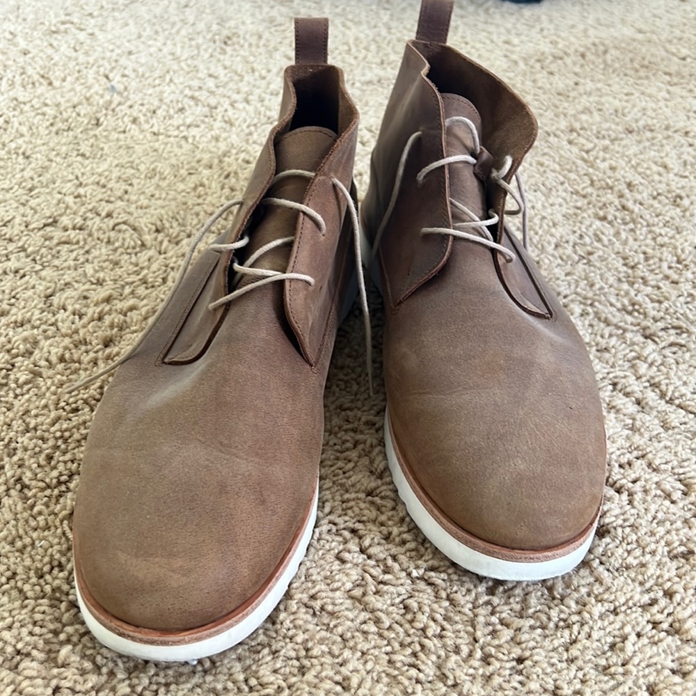 Nisolo Brown leather chukka boots.  Size 13.